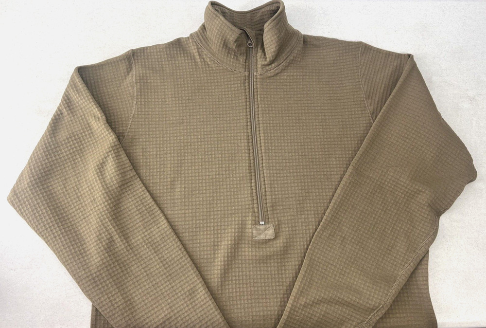 ROTHCO LAYER II MD WT GRID TOP PULLOVER MEN'S MEDIUM 1/2 Zip THERMAL COYOTE